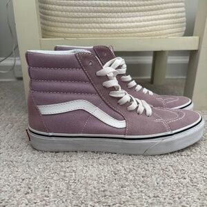 Women’s Vans Size 7.5
